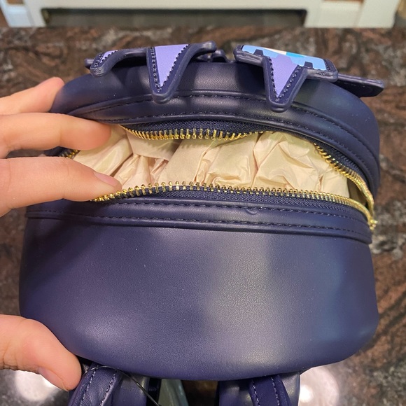 NWT Cinderella Castle Loungefly Mini Backpack - Picture 5 of 6